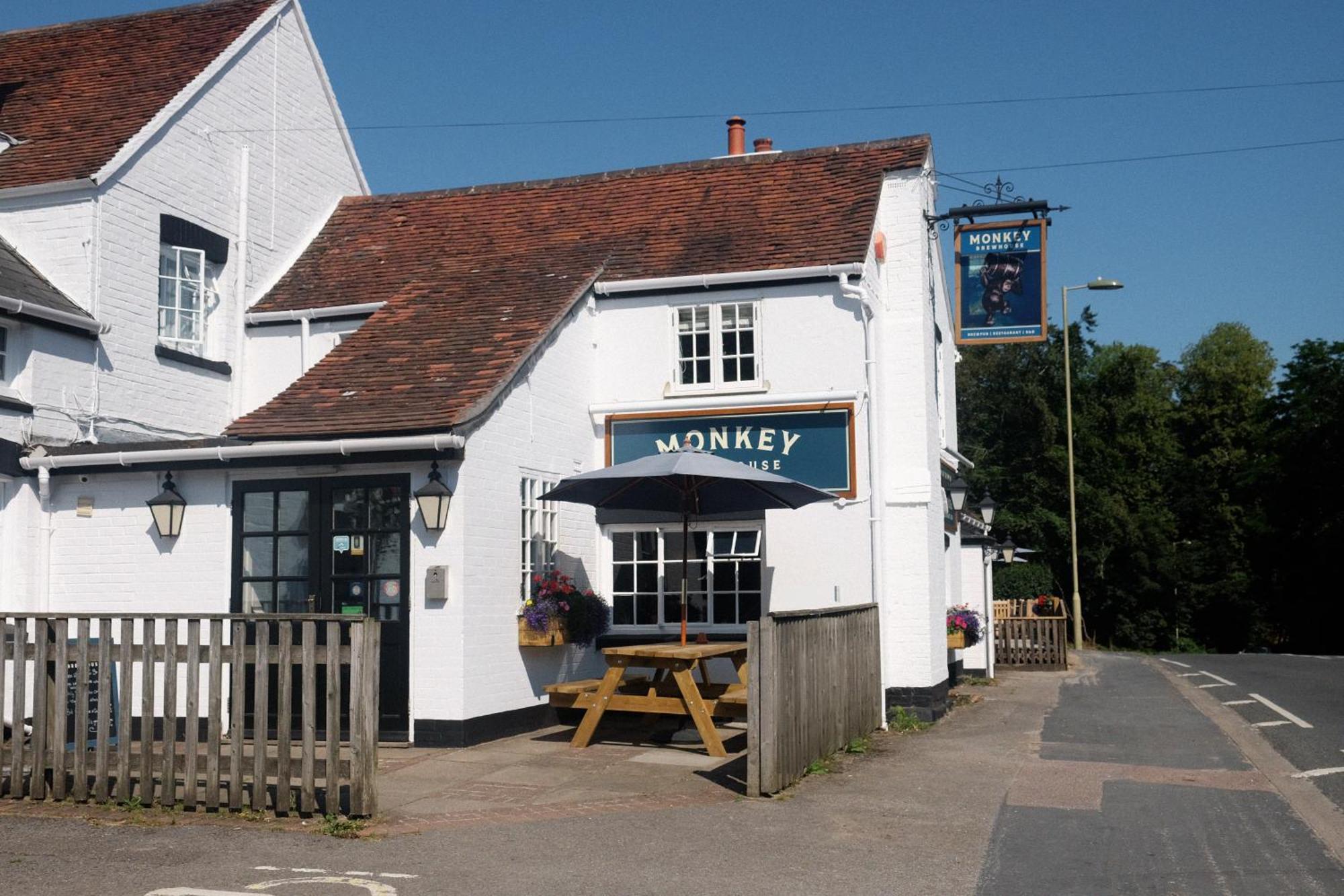 Monkey Brewhouse Hotel Lymington Kültér fotó