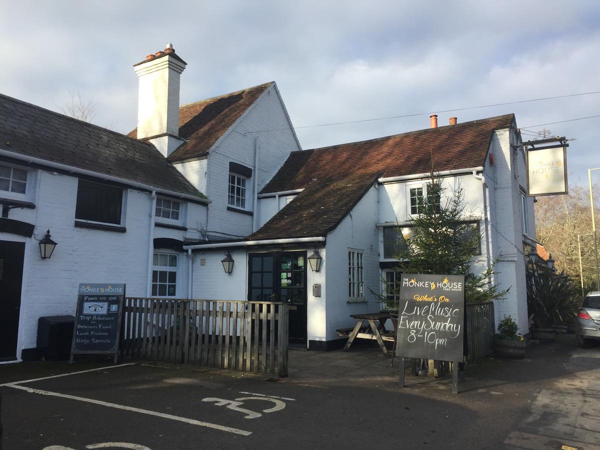 Monkey Brewhouse Hotel Lymington Kültér fotó